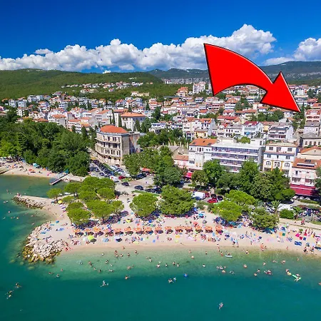Appartement Hundefreundliches Nur 350 Meter Zum Sandstrand Mit Privater Terrasse, Steingrill, Wifi Crikvenica